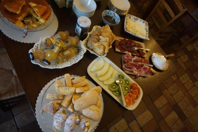 Palazzo De Fabritiis Bed & Breakfast Rosciano  Екстериор снимка