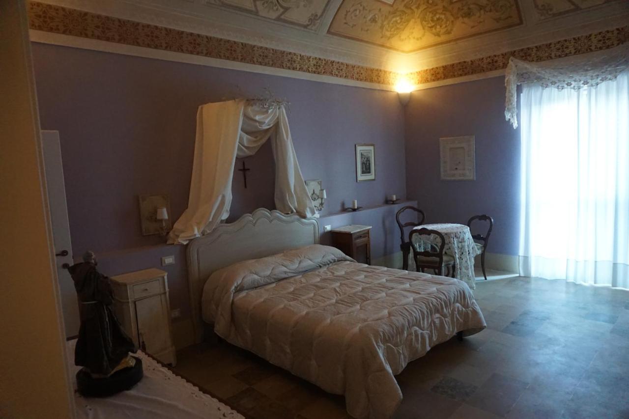 Palazzo De Fabritiis Bed & Breakfast Rosciano  Екстериор снимка