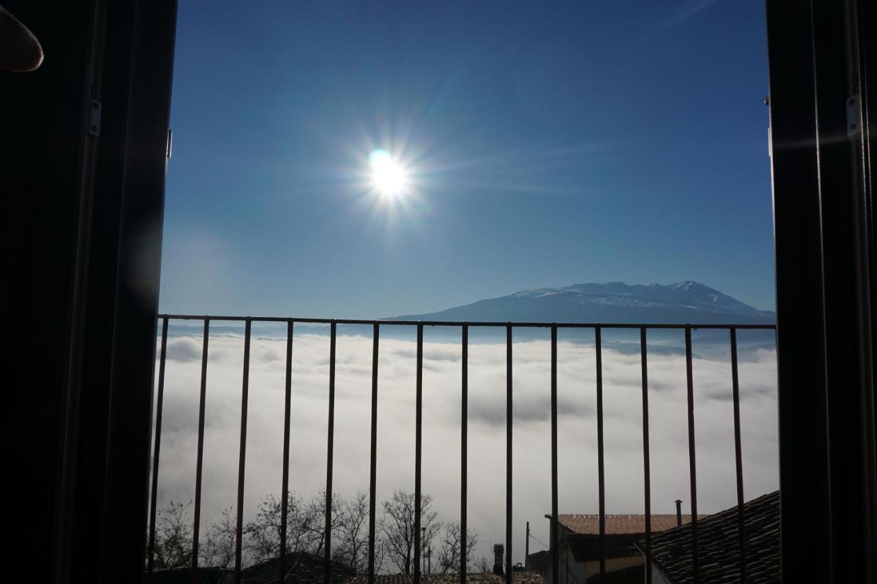 Palazzo De Fabritiis Bed & Breakfast Rosciano  Екстериор снимка